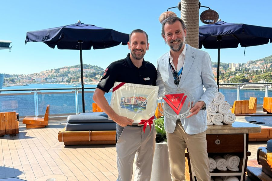 Scarlet Lady's Captain Matthew and ADMC MD Srdjan Kristic